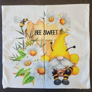 GNOME Soft Polyester Pillow Covers 18x18" (2 pack) New